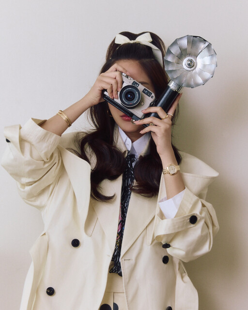 Freen Sarocha Sixtie Campaign 04