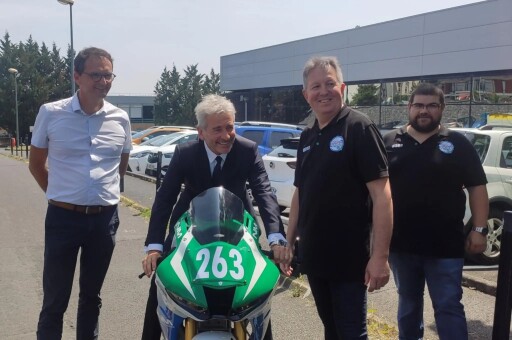 Jean Pierre Brenas enfourche le monstre 11zon