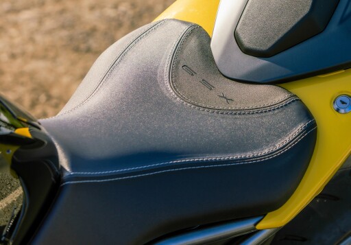 8 gsx 8r kiiro sport bike desktop stylish seat 11zon